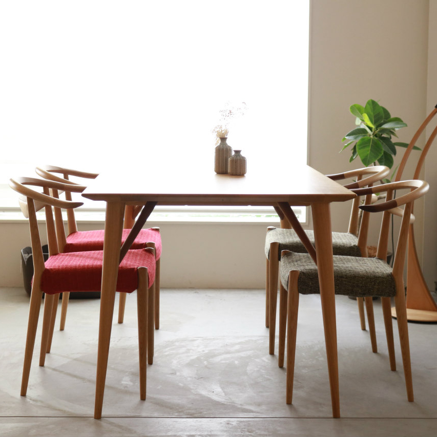 ダイニングテーブル　WOT /定番