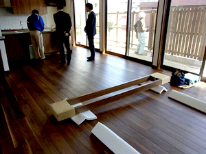 2013.0403L家具設置前+.jpg