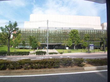 michi toshokan.jpg